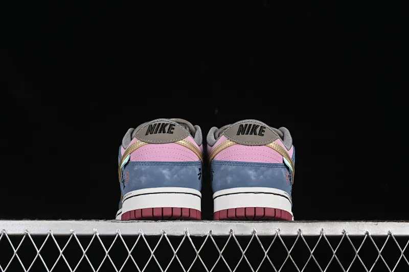 All Categories Nk SB Dunk Series Nk SB Dunk Low Low-top sneakers Nk Dunk Low Game theme Black Myth Wukong Xiangyun Dragon Pattern Deconstructed retro low-top casual sneakers WK0820-001